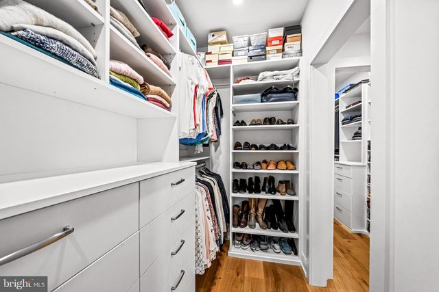 423 MAPLEWOOD AVE, Wayne, PA 19087