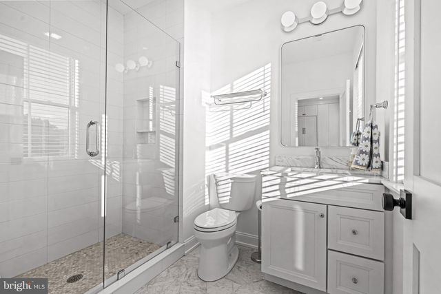 423 MAPLEWOOD AVE, Wayne, PA 19087