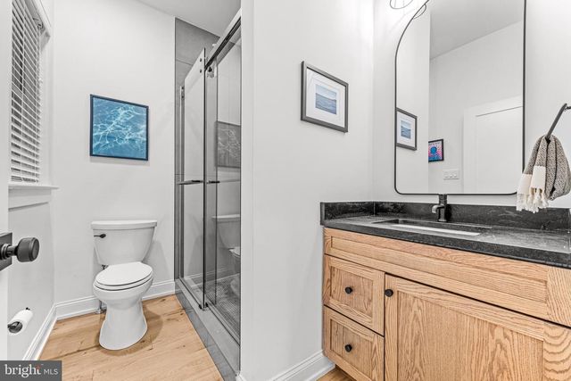 423 MAPLEWOOD AVE, Wayne, PA 19087