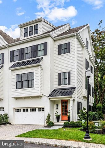 423 MAPLEWOOD AVE, Wayne, PA 19087