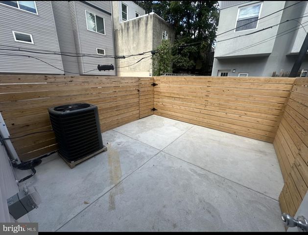 539 MCCLELLAN ST, Philadelphia, PA 19148