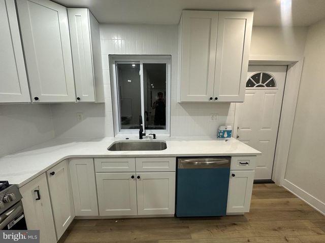 539 MCCLELLAN ST, Philadelphia, PA 19148