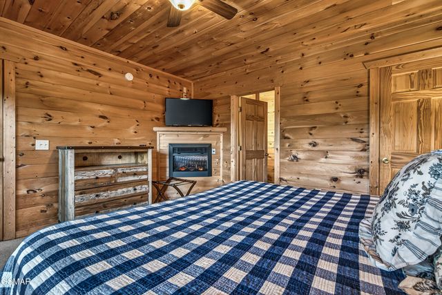 1177 Ski View, Gatlinburg, TN 37738