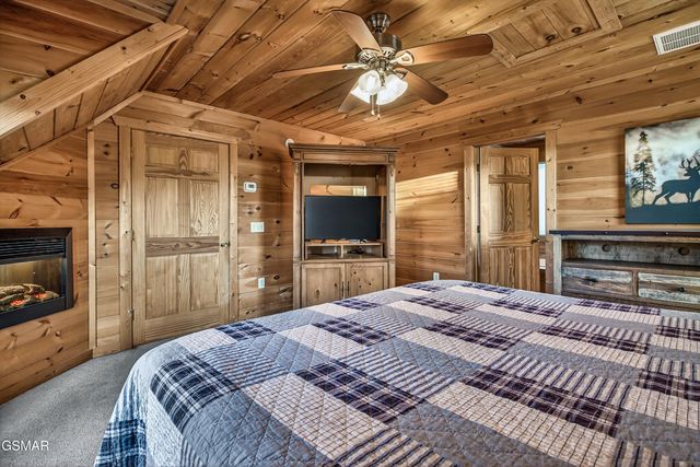 1177 Ski View, Gatlinburg, TN 37738