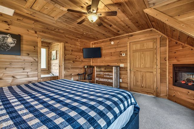 1177 Ski View, Gatlinburg, TN 37738