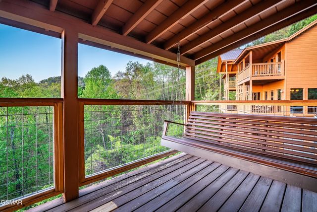 1177 Ski View, Gatlinburg, TN 37738