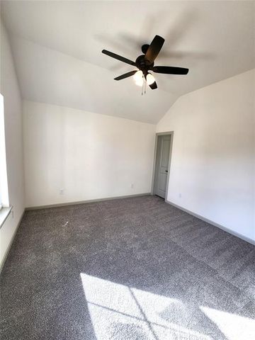11621 NW 103rd Street, Yukon, OK 73099