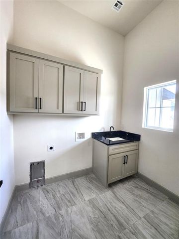 11621 NW 103rd Street, Yukon, OK 73099