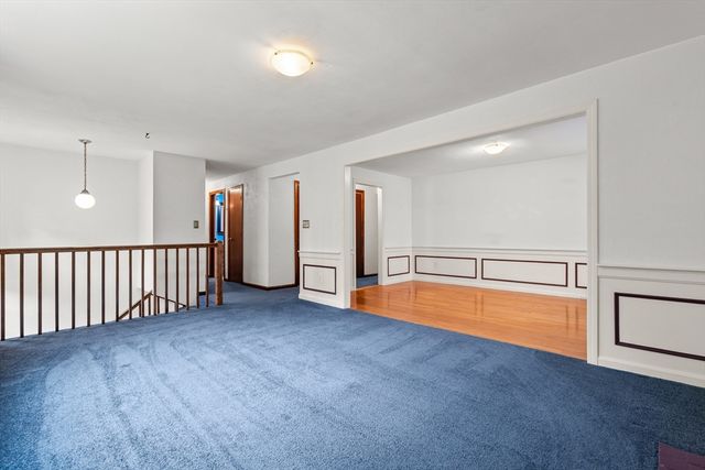 5 Ingalls Rd, Tyngsborough, MA 01879