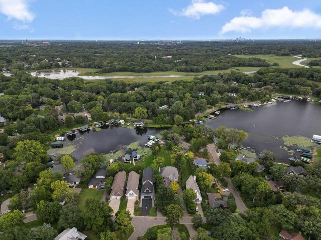 3061 Lake Shore Boulevard, Minnetonka, MN 55391