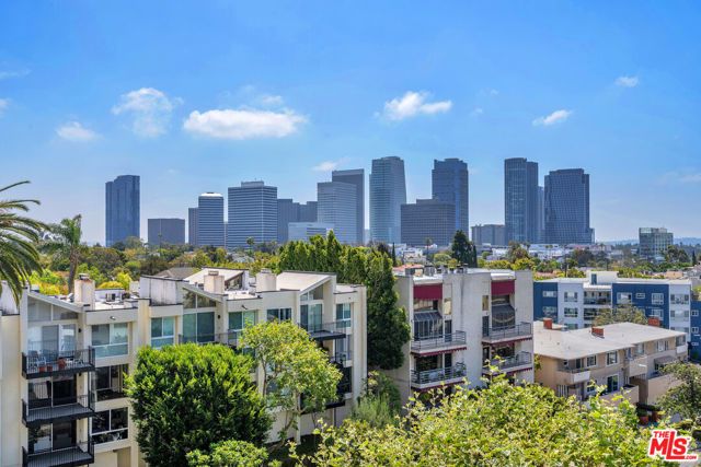 1333 S Beverly Glen Boulevard 606, Los Angeles, CA 90024