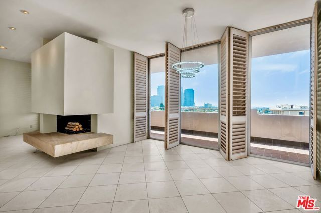 1333 S Beverly Glen Boulevard 606, Los Angeles, CA 90024