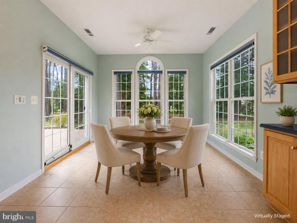 Image 16 of property listing at 29684 SULLIVAN DR, Easton, MD 21601