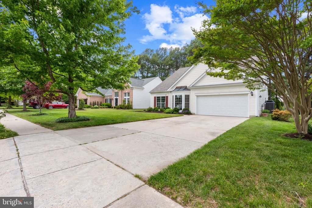 Image 2 of property listing at 29684 SULLIVAN DR, Easton, MD 21601