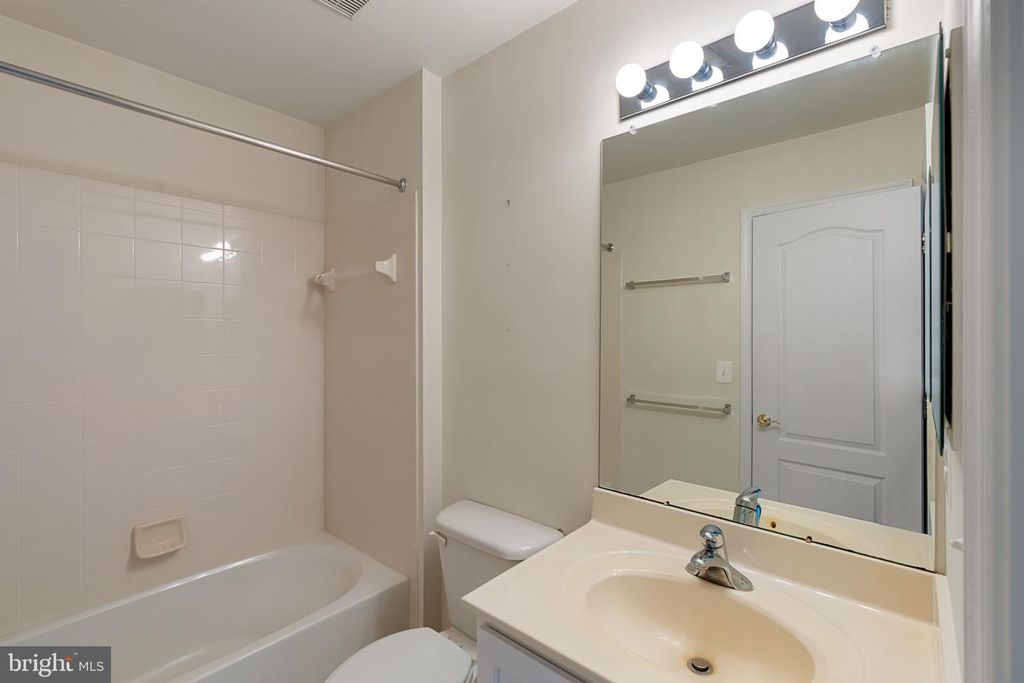 Image 31 of property listing at 29684 SULLIVAN DR, Easton, MD 21601
