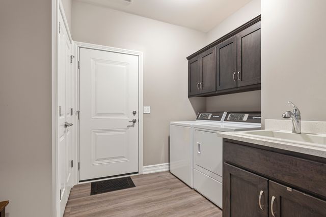 433 Stearn Drive 433, Genoa, IL 60135