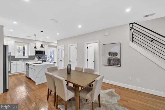 1114 OATES ST NE, Washington, DC 20002