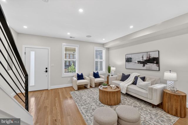 1114 OATES ST NE, Washington, DC 20002