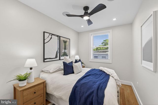 1114 OATES ST NE, Washington, DC 20002