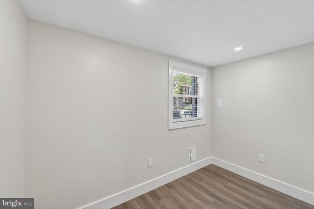 1114 OATES ST NE, Washington, DC 20002
