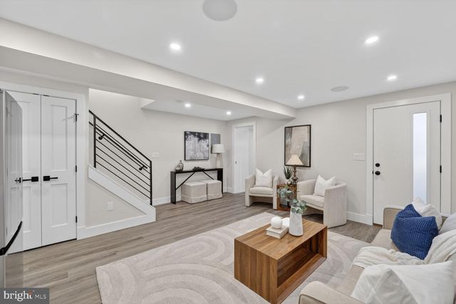 1114 OATES ST NE, Washington, DC 20002