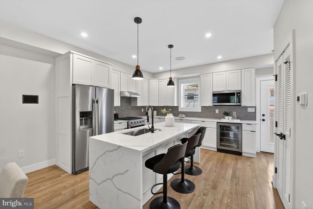 1114 OATES ST NE, Washington, DC 20002