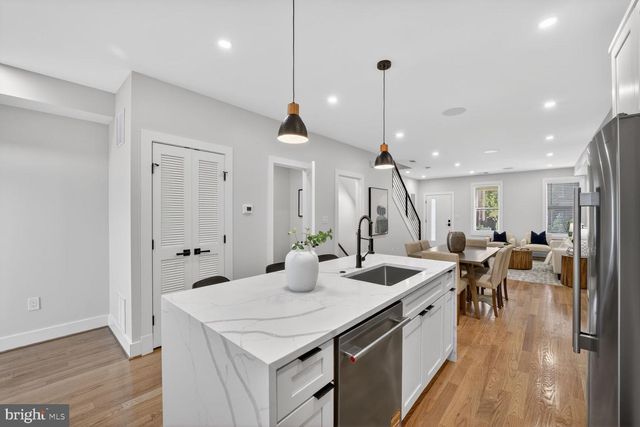 1114 OATES ST NE, Washington, DC 20002