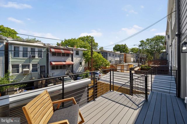 1114 OATES ST NE, Washington, DC 20002