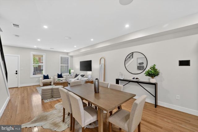 1114 OATES ST NE, Washington, DC 20002