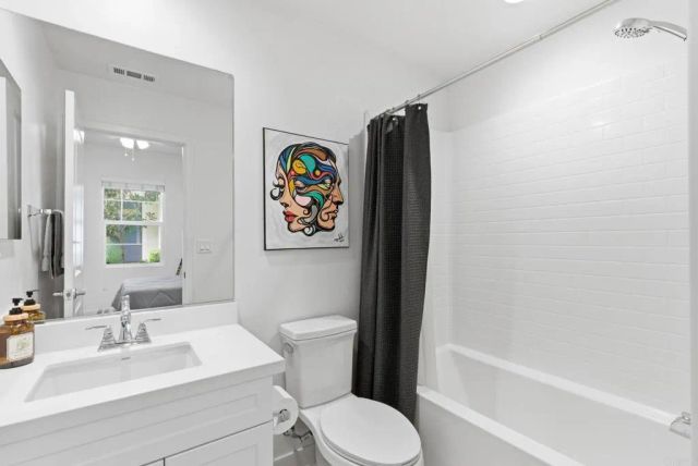 4367 Pacifica Way 2, Oceanside, CA 92056