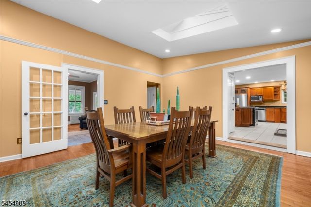 46 Everitts Hill Rd, Raritan Twp., NJ 08822