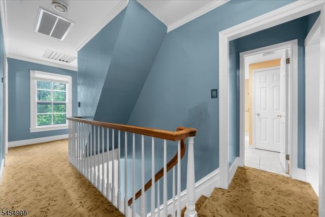 46 Everitts Hill Rd, Raritan Twp., NJ 08822