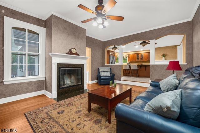 46 Everitts Hill Rd, Raritan Twp., NJ 08822