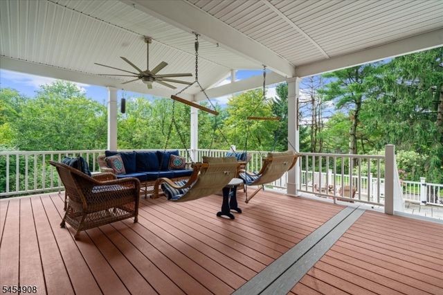 46 Everitts Hill Rd, Raritan Twp., NJ 08822
