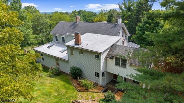 46 Everitts Hill Rd, Raritan Twp., NJ 08822