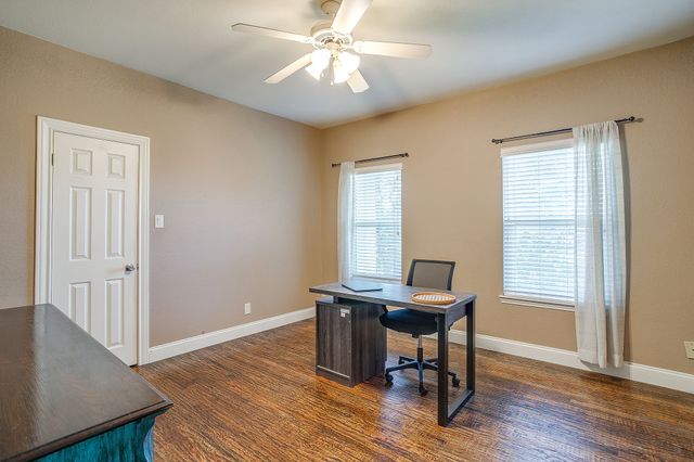 4408 Lost Creek Boulevard, Fort Worth, TX 76008