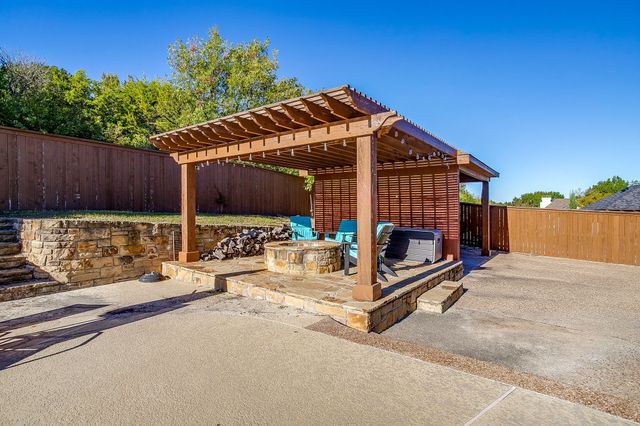 4408 Lost Creek Boulevard, Fort Worth, TX 76008