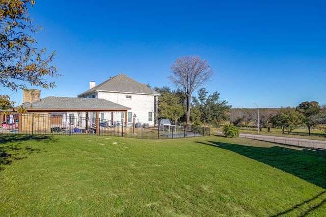 4408 Lost Creek Boulevard, Fort Worth, TX 76008