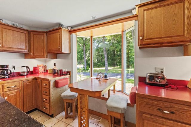 592 State Route 2, Shelburne, NH 03581