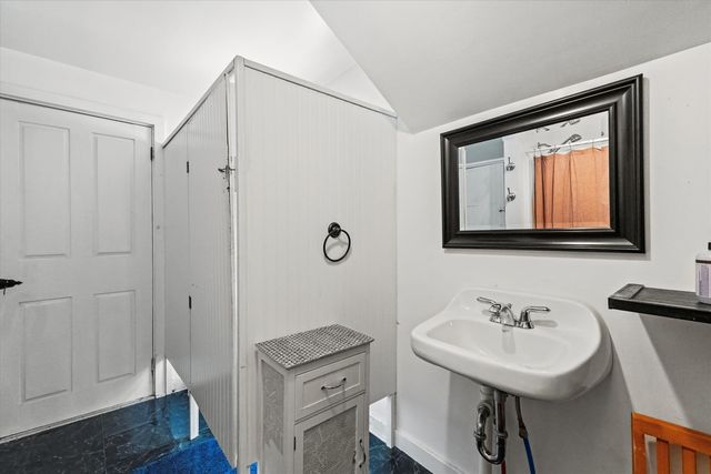 592 State Route 2, Shelburne, NH 03581