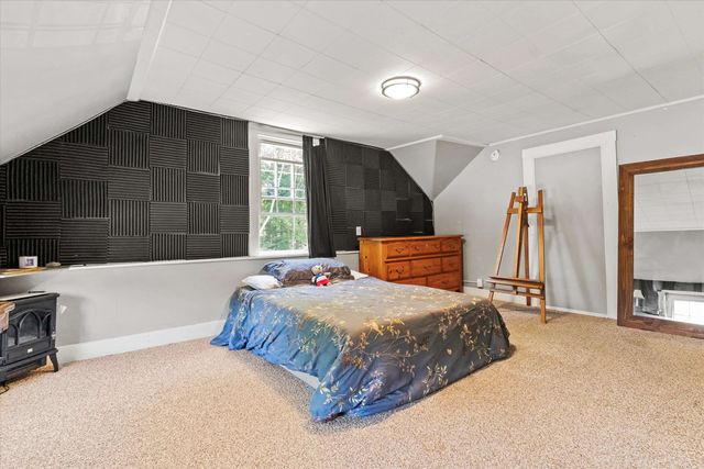 592 State Route 2, Shelburne, NH 03581