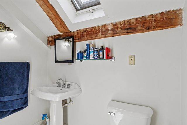 592 State Route 2, Shelburne, NH 03581