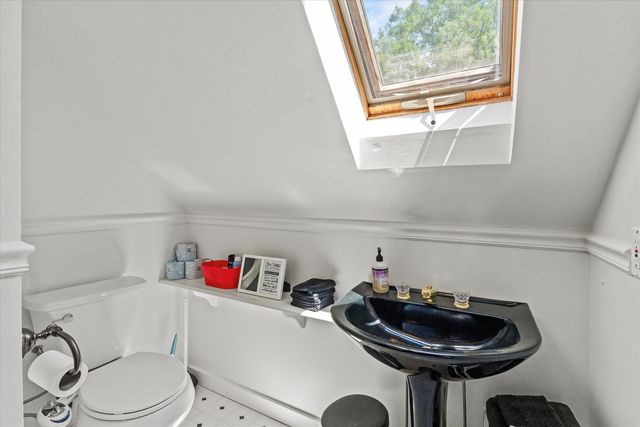 592 State Route 2, Shelburne, NH 03581