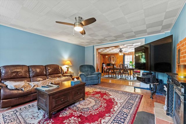 592 State Route 2, Shelburne, NH 03581