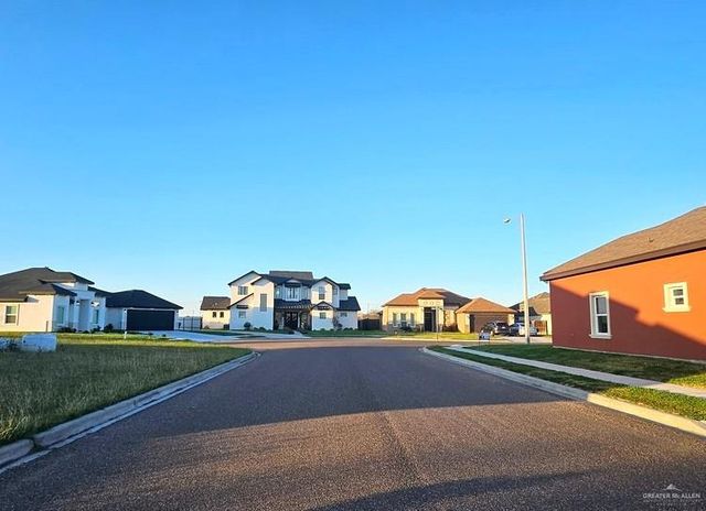 5310 San Diego Drive, Edinburg, TX 78542