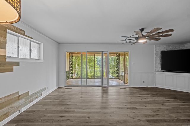 32 Lakeshore Drive, Little Rock, AR 72204