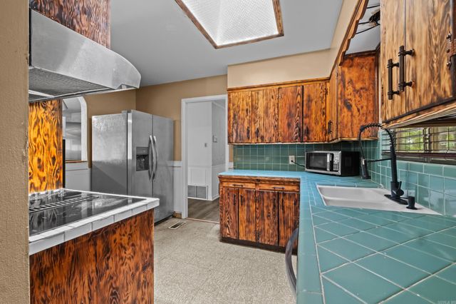 32 Lakeshore Drive, Little Rock, AR 72204