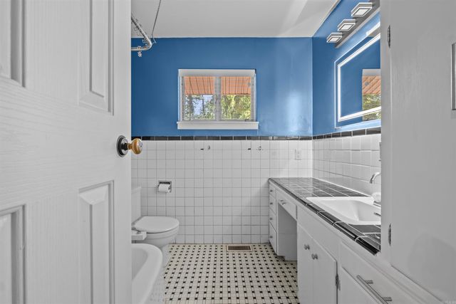 32 Lakeshore Drive, Little Rock, AR 72204