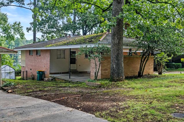 32 Lakeshore Drive, Little Rock, AR 72204