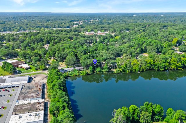 32 Lakeshore Drive, Little Rock, AR 72204